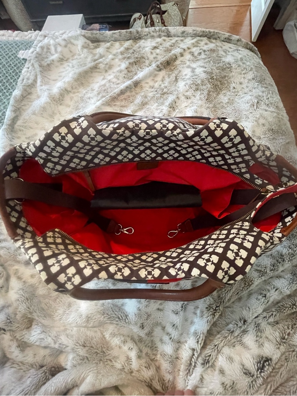 ♠️Kate Spade♠️ Black & White Diaper Bag with Red and Tan Accents & Changing Pad - Picture 6 of 10